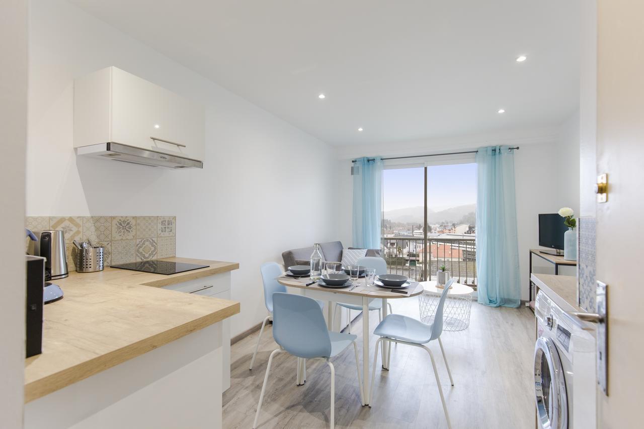 Parenthese - Le Marqui Apartment Lourdes Luaran gambar